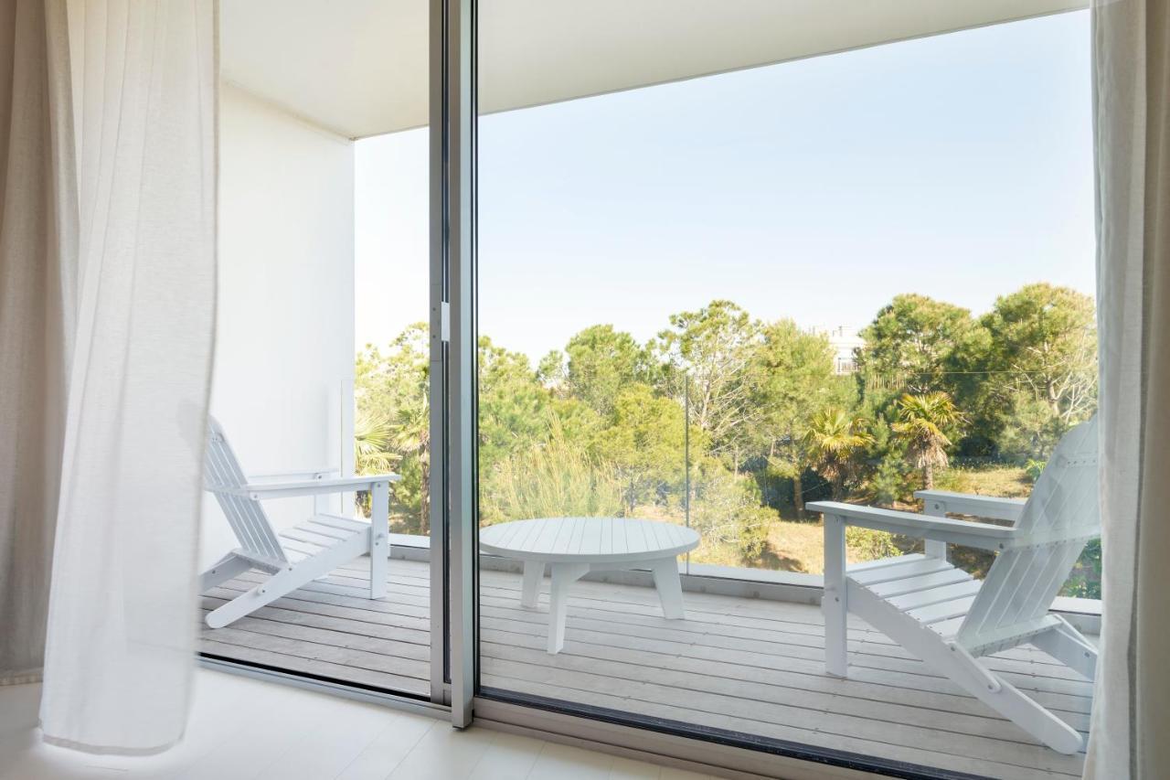 Hotel Plage Palace & Spa Palavas-les-Flots Exterior photo A sliding door