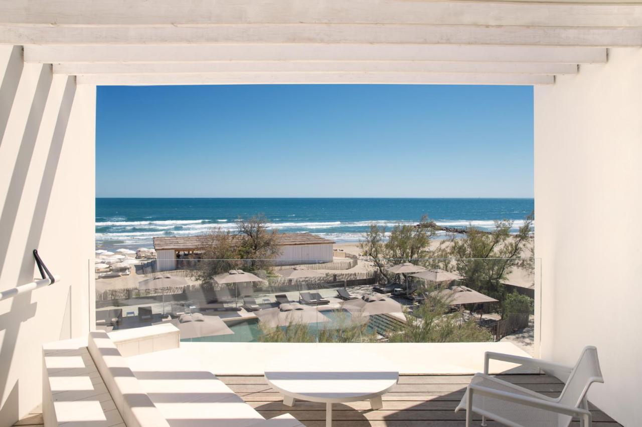 Hotel Plage Palace & Spa Palavas-les-Flots Exterior photo View of the beach from the hotel