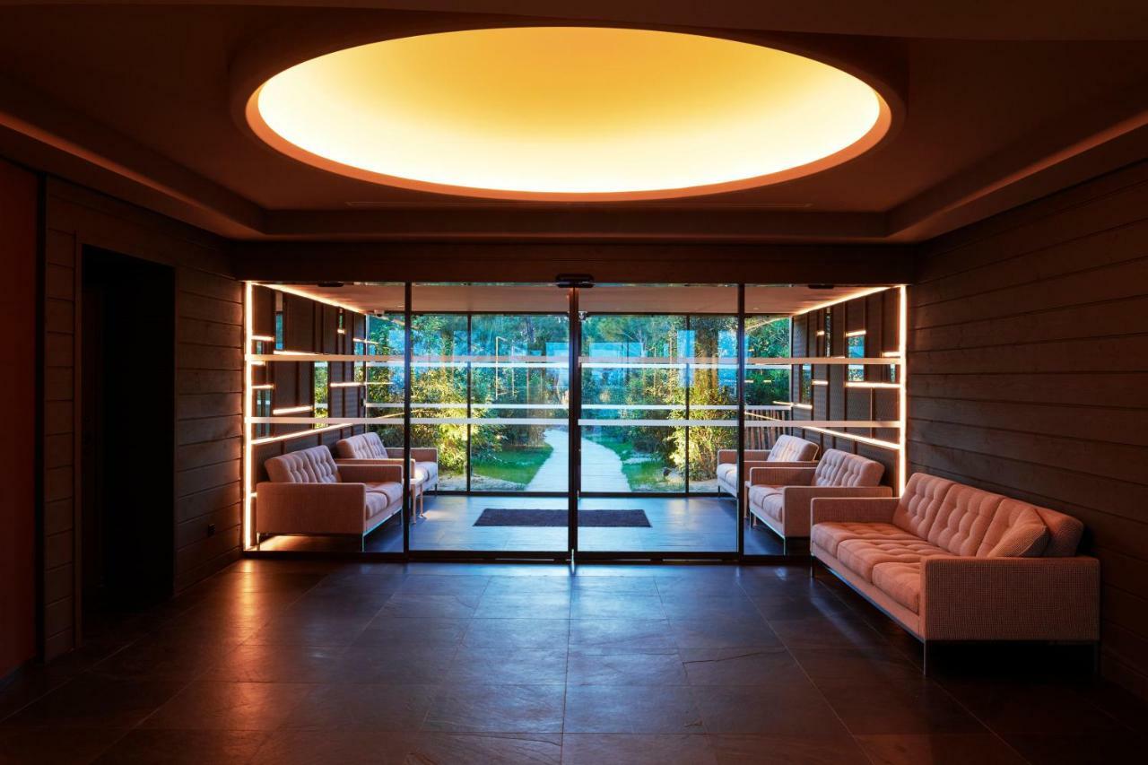 Hotel Plage Palace & Spa Palavas-les-Flots Exterior photo Entrance to the hotel