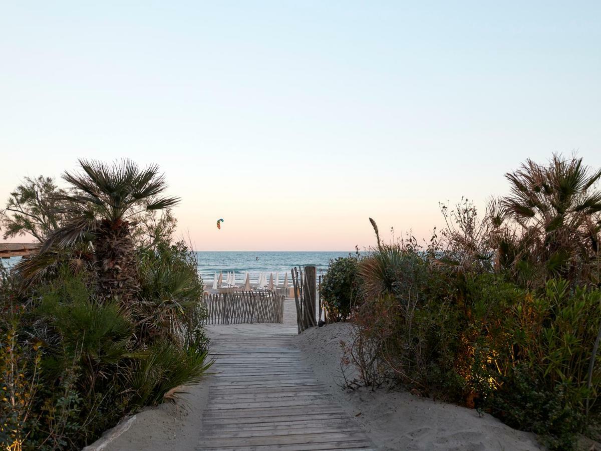 Hotel Plage Palace & Spa Palavas-les-Flots Exterior photo Beach of Sabinillas